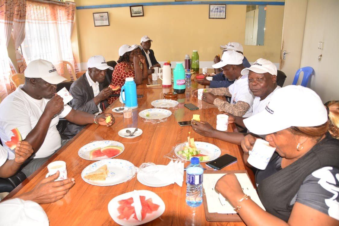 Delegation inspects the colonial-era holding cells