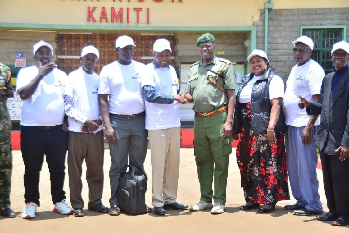 Secretariat leadership with escorting officers